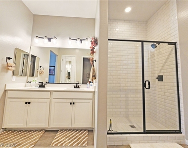 4901 Fairwood Court - Photo Thumbnail 37