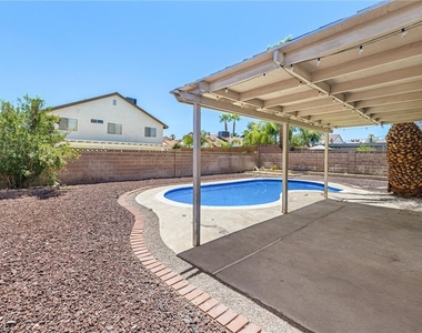 6951 Wedgewood Way - Photo Thumbnail 24