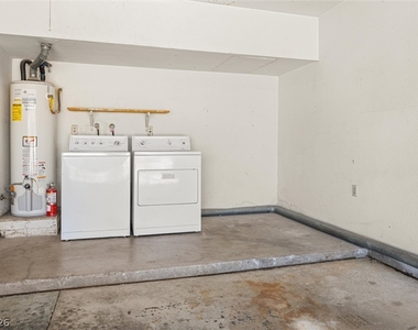 6951 Wedgewood Way - Photo Thumbnail 27