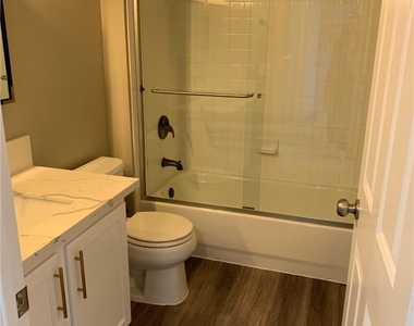 688 Harbor Mist Avenue - Photo Thumbnail 8