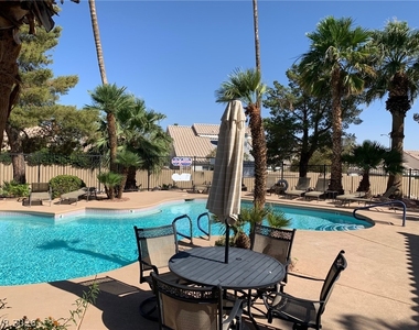 688 Harbor Mist Avenue - Photo Thumbnail 23