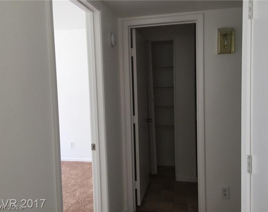 3095 Casey Drive - Photo Thumbnail 9