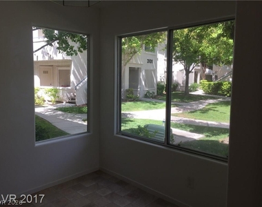 3095 Casey Drive - Photo Thumbnail 12