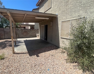 914 Scarlet Ridge Drive - Photo Thumbnail 14