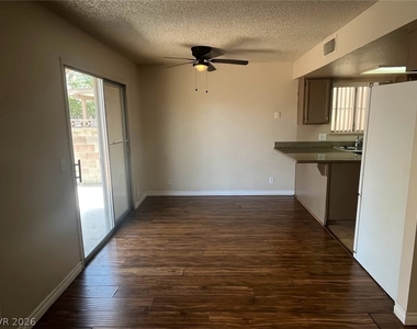 914 Scarlet Ridge Drive - Photo Thumbnail 5