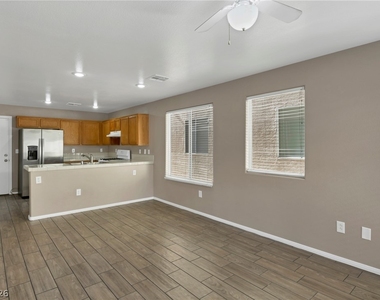 7429 Granada Willows Street - Photo Thumbnail 8