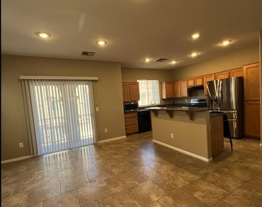 10629 Yarrow Root Court - Photo Thumbnail 5