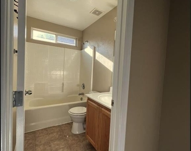 10629 Yarrow Root Court - Photo Thumbnail 16