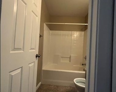 10629 Yarrow Root Court - Photo Thumbnail 21