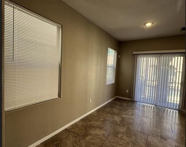 10629 Yarrow Root Court - Photo Thumbnail 6