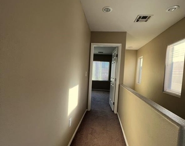 10629 Yarrow Root Court - Photo Thumbnail 14