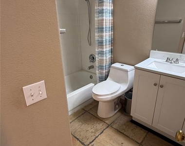 10087 Yellow Canary Avenue - Photo Thumbnail 45