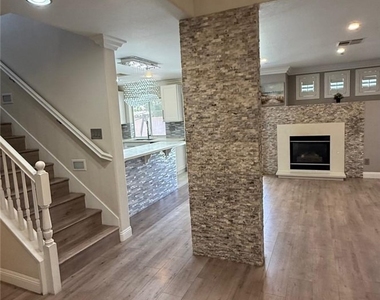 10087 Yellow Canary Avenue - Photo Thumbnail 13