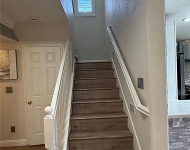 10087 Yellow Canary Avenue - Photo Thumbnail 26
