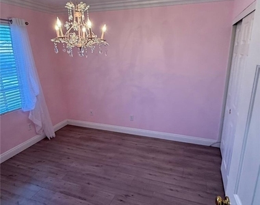 10087 Yellow Canary Avenue - Photo Thumbnail 42