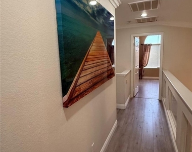 10087 Yellow Canary Avenue - Photo Thumbnail 46