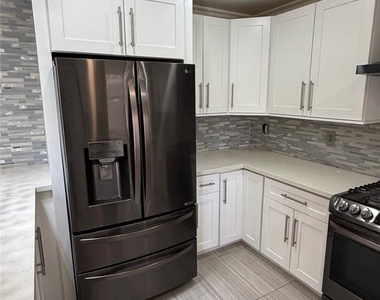 10087 Yellow Canary Avenue - Photo Thumbnail 22