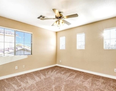 5565 Golden Palms Court - Photo Thumbnail 12