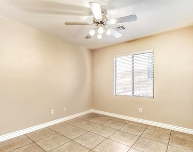 5565 Golden Palms Court - Photo Thumbnail 11