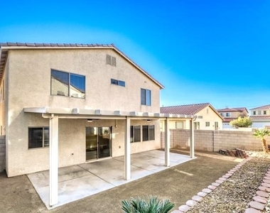 5565 Golden Palms Court - Photo Thumbnail 25