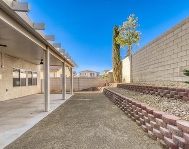 5565 Golden Palms Court - Photo Thumbnail 24