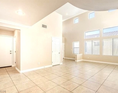 5565 Golden Palms Court - Photo Thumbnail 6