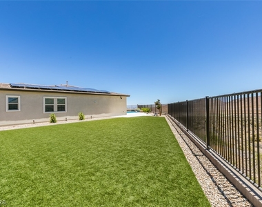 988 Edinburgh Fields Court - Photo Thumbnail 51