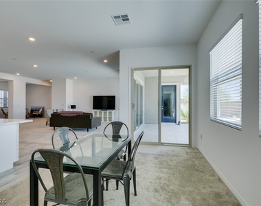 988 Edinburgh Fields Court - Photo Thumbnail 19
