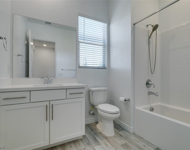 988 Edinburgh Fields Court - Photo Thumbnail 27