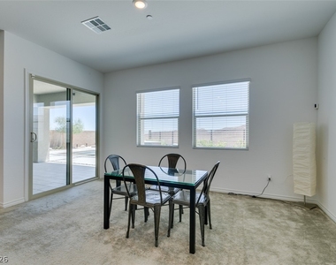 988 Edinburgh Fields Court - Photo Thumbnail 18