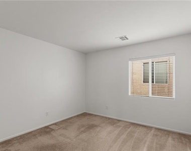 9123 Weeping Hollow Avenue - Photo Thumbnail 28