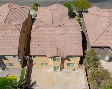 9123 Weeping Hollow Avenue - Photo Thumbnail 46
