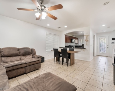 9132 Gabardine Avenue - Photo Thumbnail 15