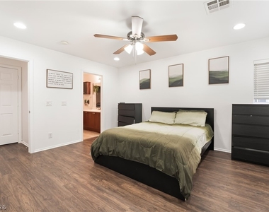 9132 Gabardine Avenue - Photo Thumbnail 19