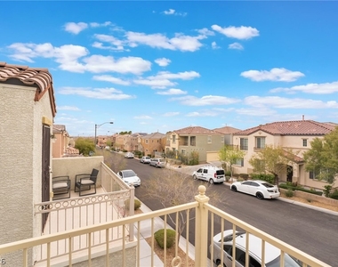 9132 Gabardine Avenue - Photo Thumbnail 24