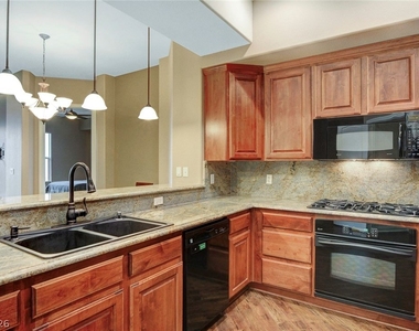62 Serene Avenue - Photo Thumbnail 27