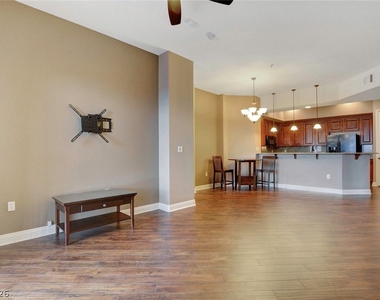 62 Serene Avenue - Photo Thumbnail 19