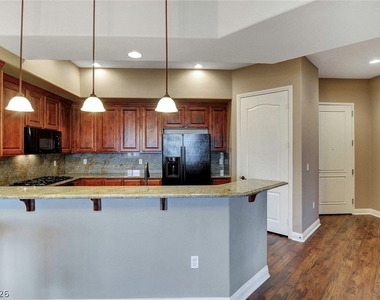 62 Serene Avenue - Photo Thumbnail 21