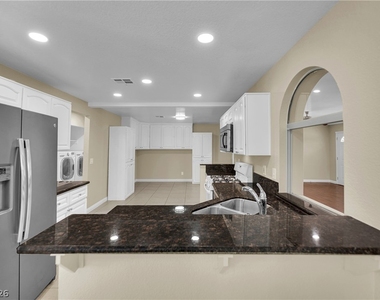 756 Charwood Circle - Photo Thumbnail 9