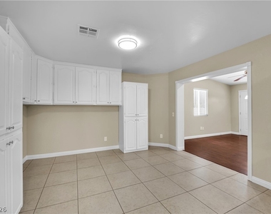 756 Charwood Circle - Photo Thumbnail 15