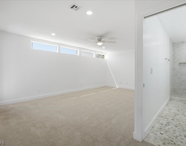 1300 Canosa Avenue - Photo Thumbnail 12