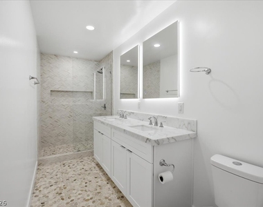 1300 Canosa Avenue - Photo Thumbnail 11