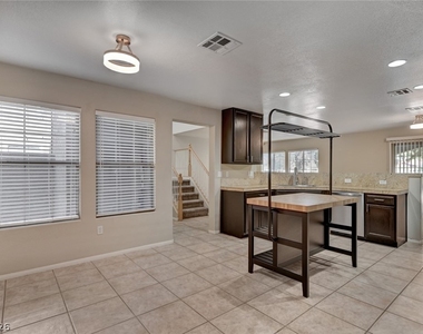 7275 Diamond Canyon Lane - Photo Thumbnail 13