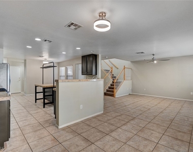 7275 Diamond Canyon Lane - Photo Thumbnail 14