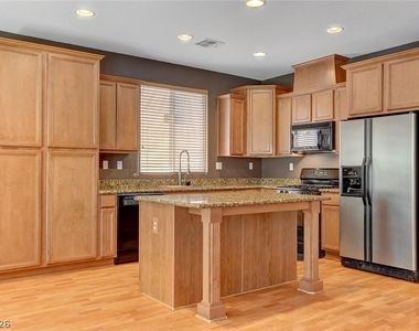 1005 Roaring River Avenue - Photo Thumbnail 18