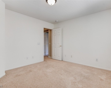 1005 Roaring River Avenue - Photo Thumbnail 33