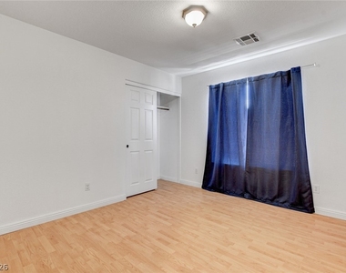 1005 Roaring River Avenue - Photo Thumbnail 30