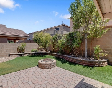 1005 Roaring River Avenue - Photo Thumbnail 4