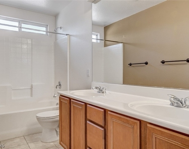 1005 Roaring River Avenue - Photo Thumbnail 34