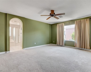 1005 Roaring River Avenue - Photo Thumbnail 35